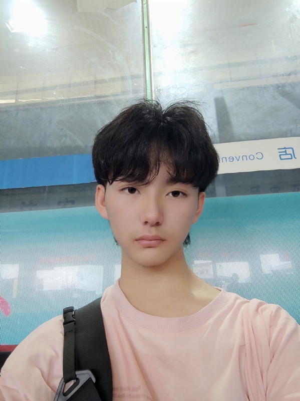 钱嘉豪的第二张照片--射洪蓝颜知己交友网